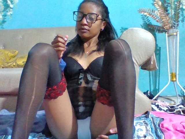 Nanciah, en vivo ahora en BongaCams