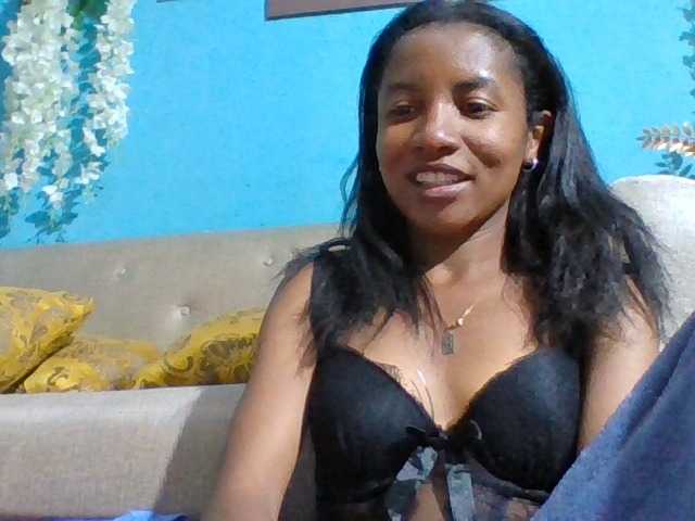 Nanciah live cam on BongaCams