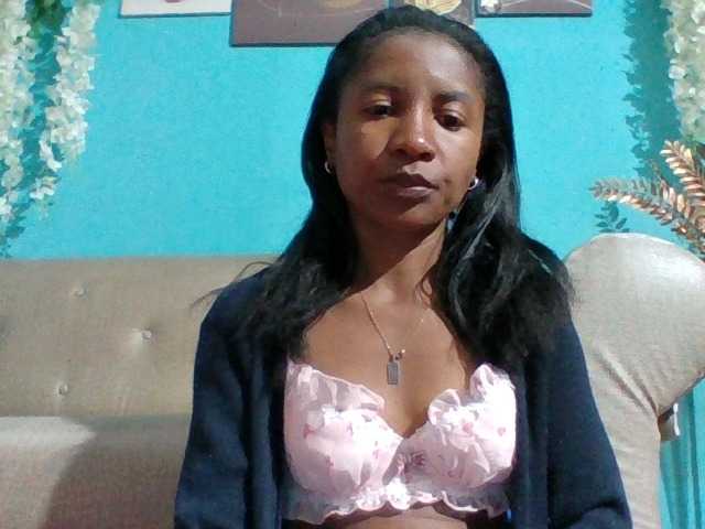 Nanciah, live now on BongaCams