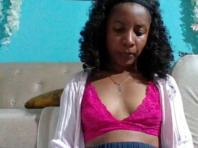 Nanciah live cam preview