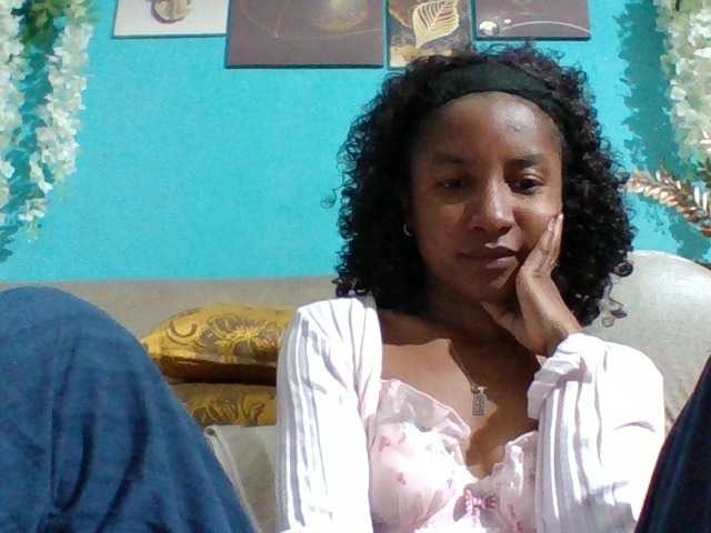 Nanciah live cam on BongaCams