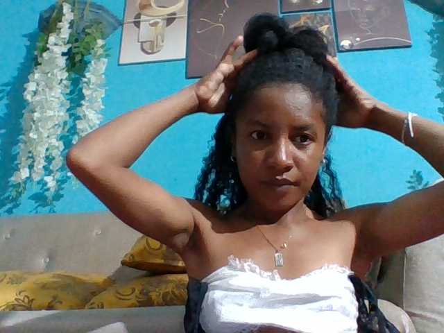 Nanciah live cam on BongaCams