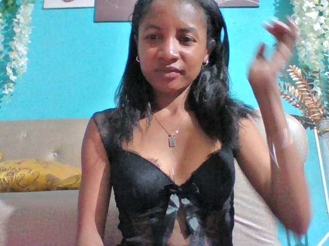 Nanciah live cam on BongaCams