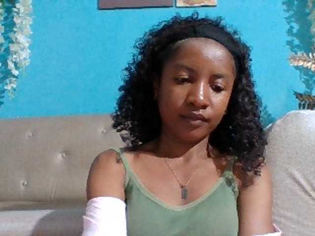 Nanciah live cam on BongaCams
