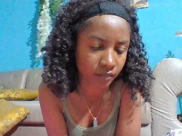Nanciah live cam on BongaCams