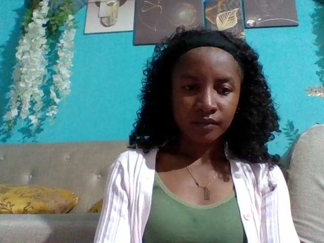Nanciah live cam on BongaCams