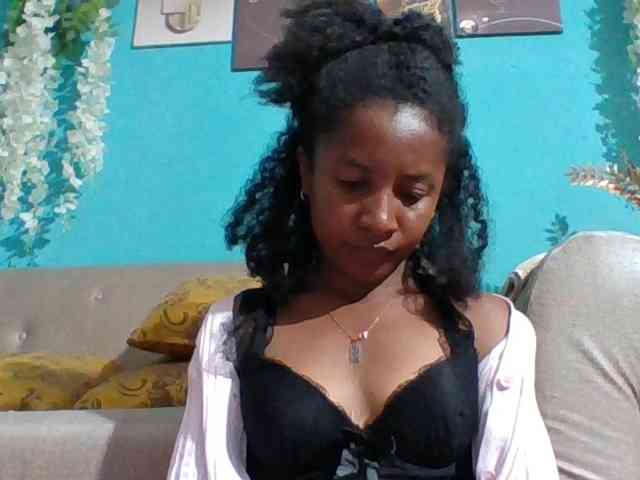 Modèle: Nanciah