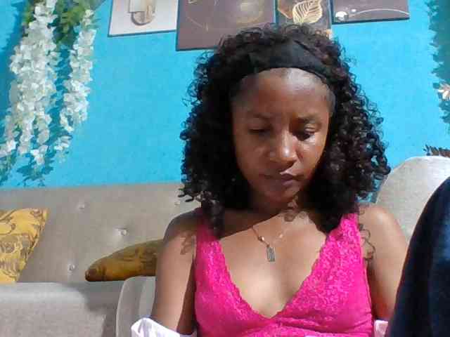Modèle: Nanciah