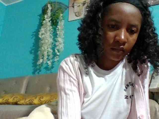 Modèle: Nanciah