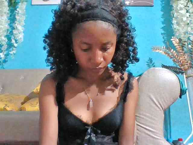 Modèle: Nanciah
