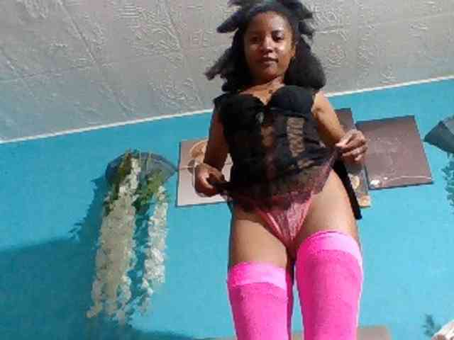 Modèle: Nanciah