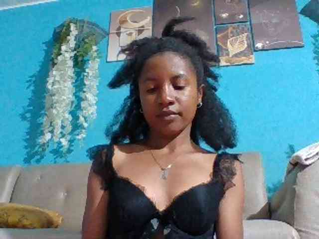 Modèle: Nanciah