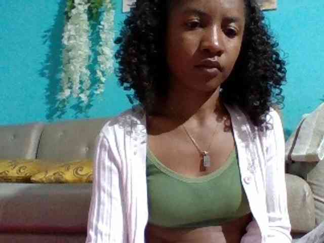Modèle: Nanciah