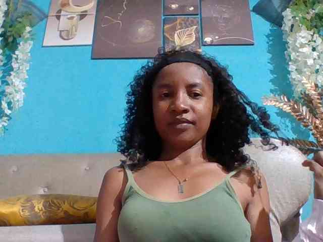 Modèle: Nanciah