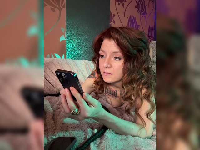 daria2506, en directo ahora en BongaCams