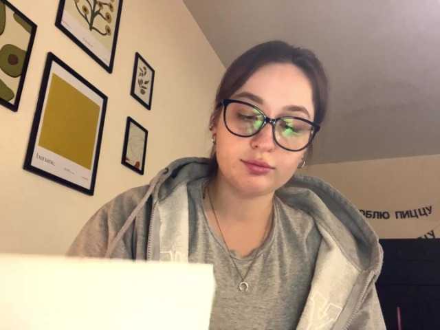 AnnaHarrelson live cam on BongaCams