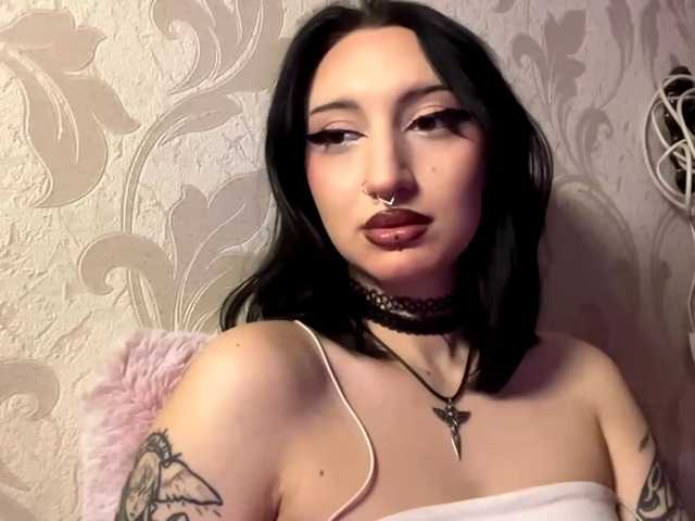 CarlenaMeil live cam on BongaCams