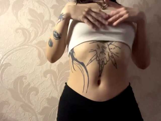 CarlenaMeil live cam on BongaCams
