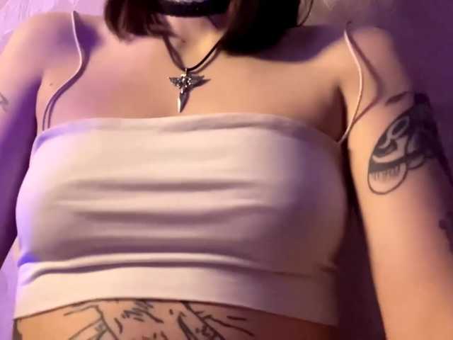 CarlenaMeil live cam on BongaCams