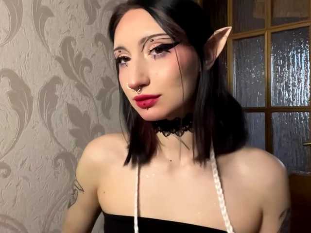CarlenaMeil live cam on BongaCams