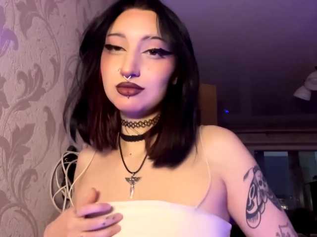 CarlenaMeil live cam on BongaCams