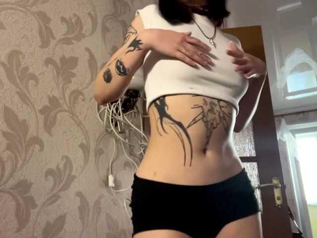 CarlenaMeil live cam on BongaCams