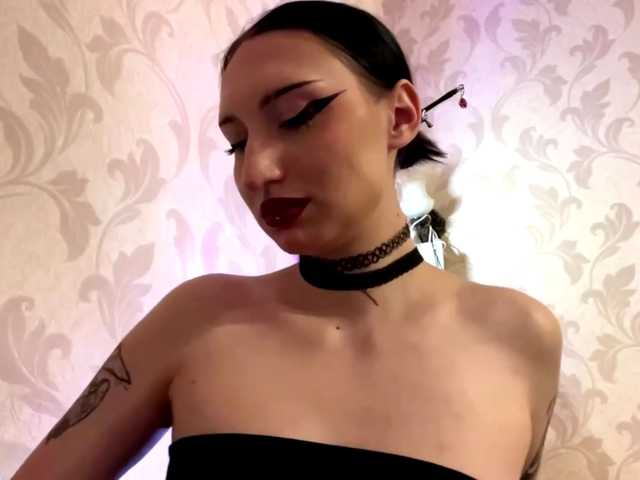 CarlenaMeil live cam on BongaCams