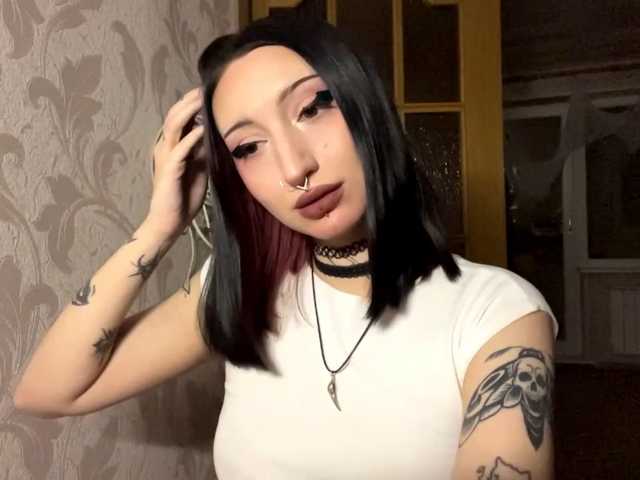CarlenaMeil live cam on BongaCams