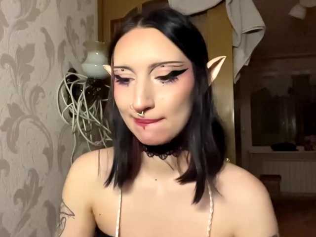 CarlenaMeil live cam on BongaCams