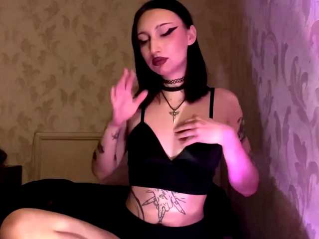 CarlenaMeil live cam on BongaCams