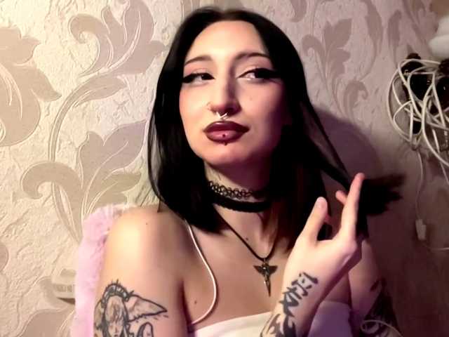 CarlenaMeil live cam on BongaCams