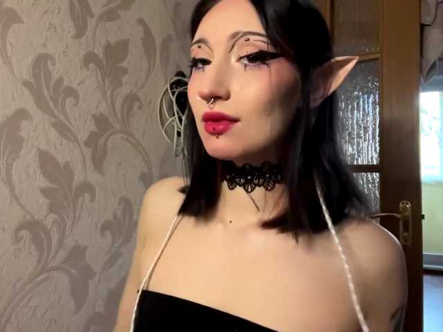 CarlenaMeil live cam on BongaCams