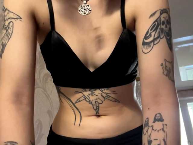 CarlenaMeil live cam on BongaCams