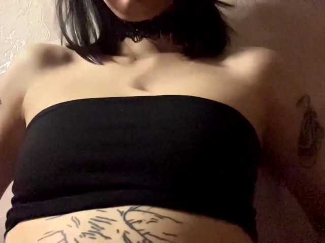 CarlenaMeil live cam on BongaCams