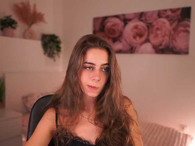 OliviaMoretti live cam on BongaCams