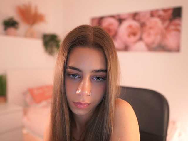 OliviaMoretti live cam on BongaCams