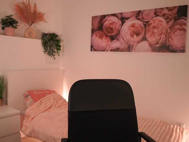 OliviaMoretti, en directo ahora en BongaCams