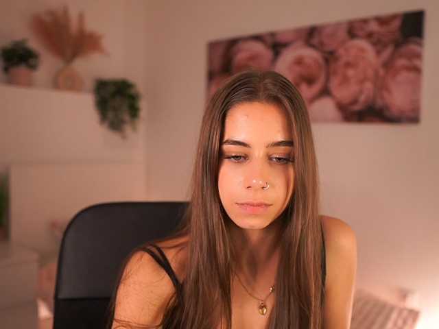 OliviaMoretti live cam on BongaCams