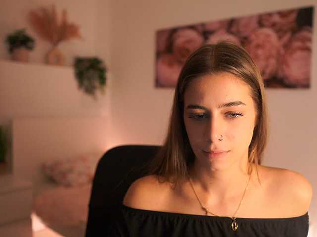 OliviaMoretti live cam on BongaCams