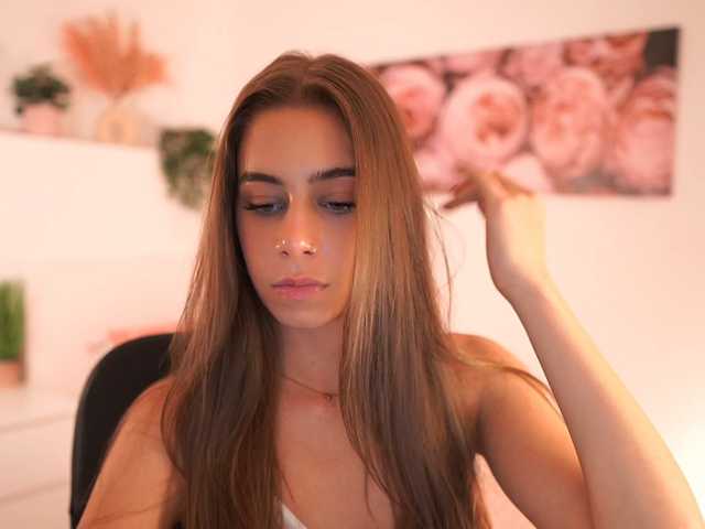 OliviaMoretti live cam on BongaCams