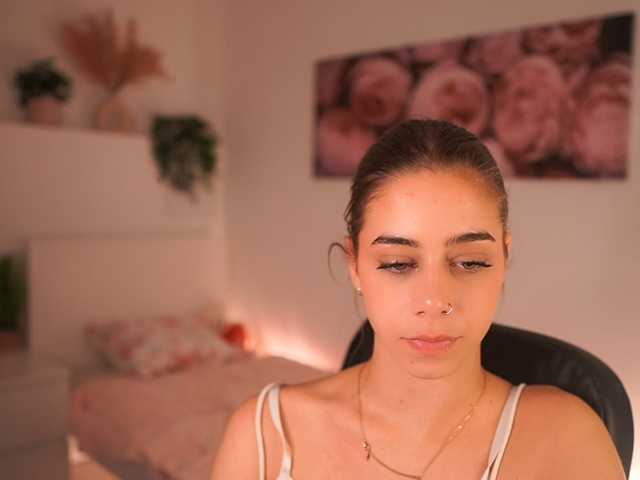 OliviaMoretti live cam on BongaCams