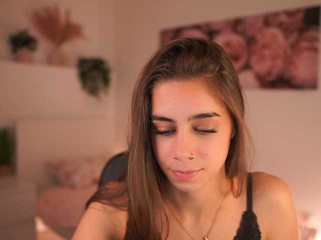 OliviaMoretti live cam on BongaCams