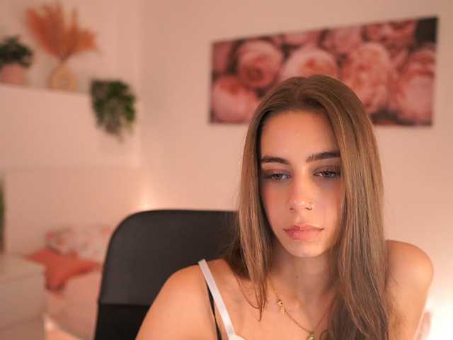 OliviaMoretti live cam on BongaCams