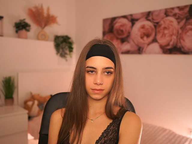 OliviaMoretti live cam on BongaCams