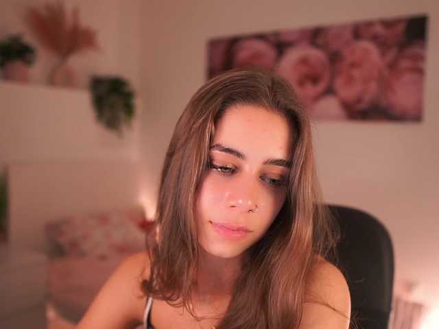 OliviaMoretti live cam on BongaCams
