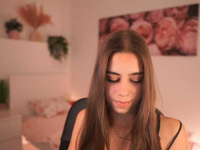 OliviaMoretti live cam on BongaCams