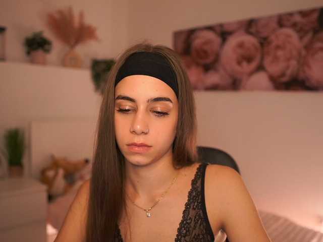 OliviaMoretti live cam on BongaCams