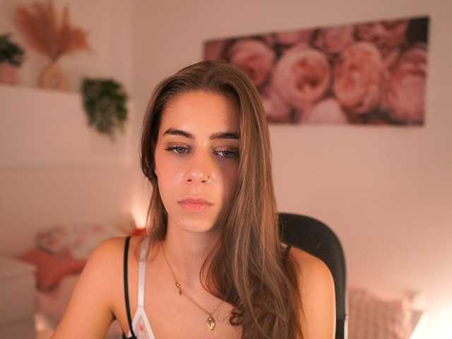 OliviaMoretti live cam on BongaCams