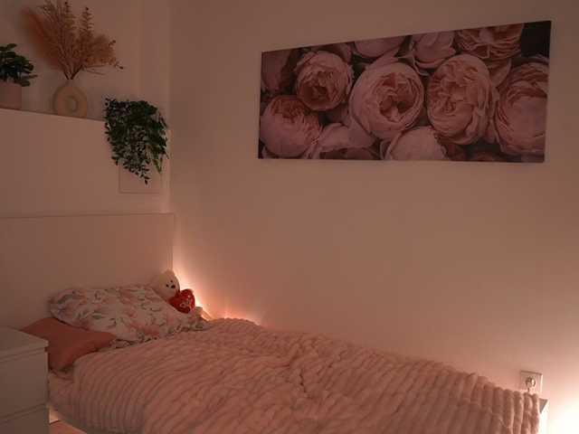 OliviaMoretti live cam on BongaCams