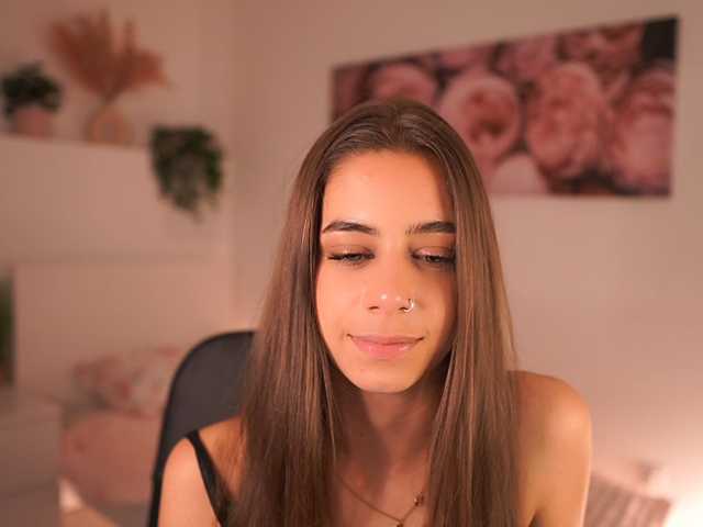 OliviaMoretti live cam on BongaCams